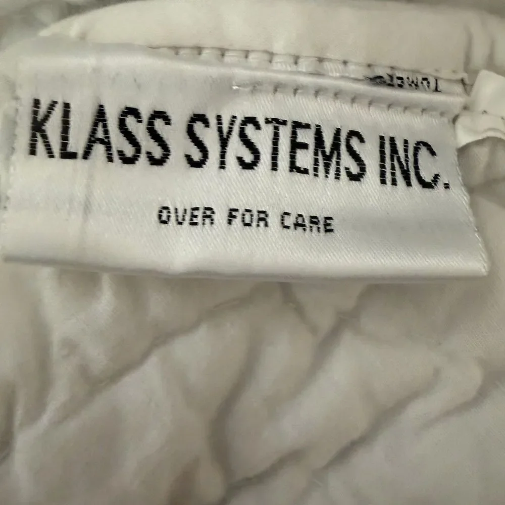 Klass Systems Blue White Toile Quilted Throw 48x58 Scalloped French Country EUC